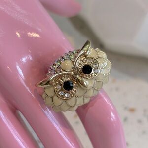 Owl Face Ring with Crystals with Stretch Band‎